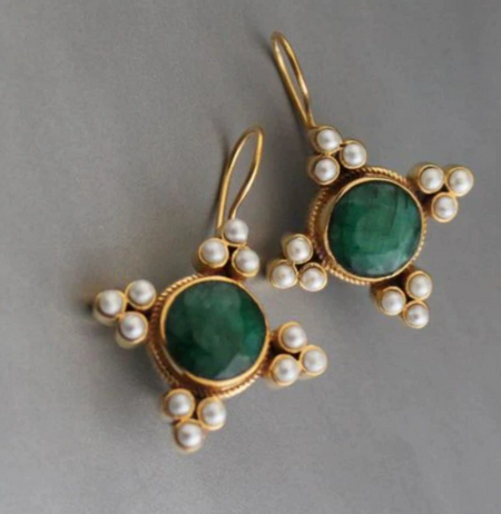Prestigious Vintage Pearl Earrings