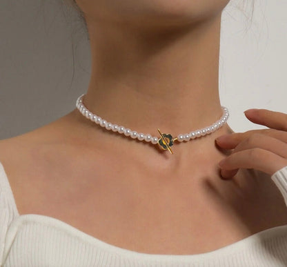 Dainty Floral Choker