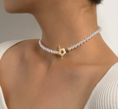 Dainty Floral Choker